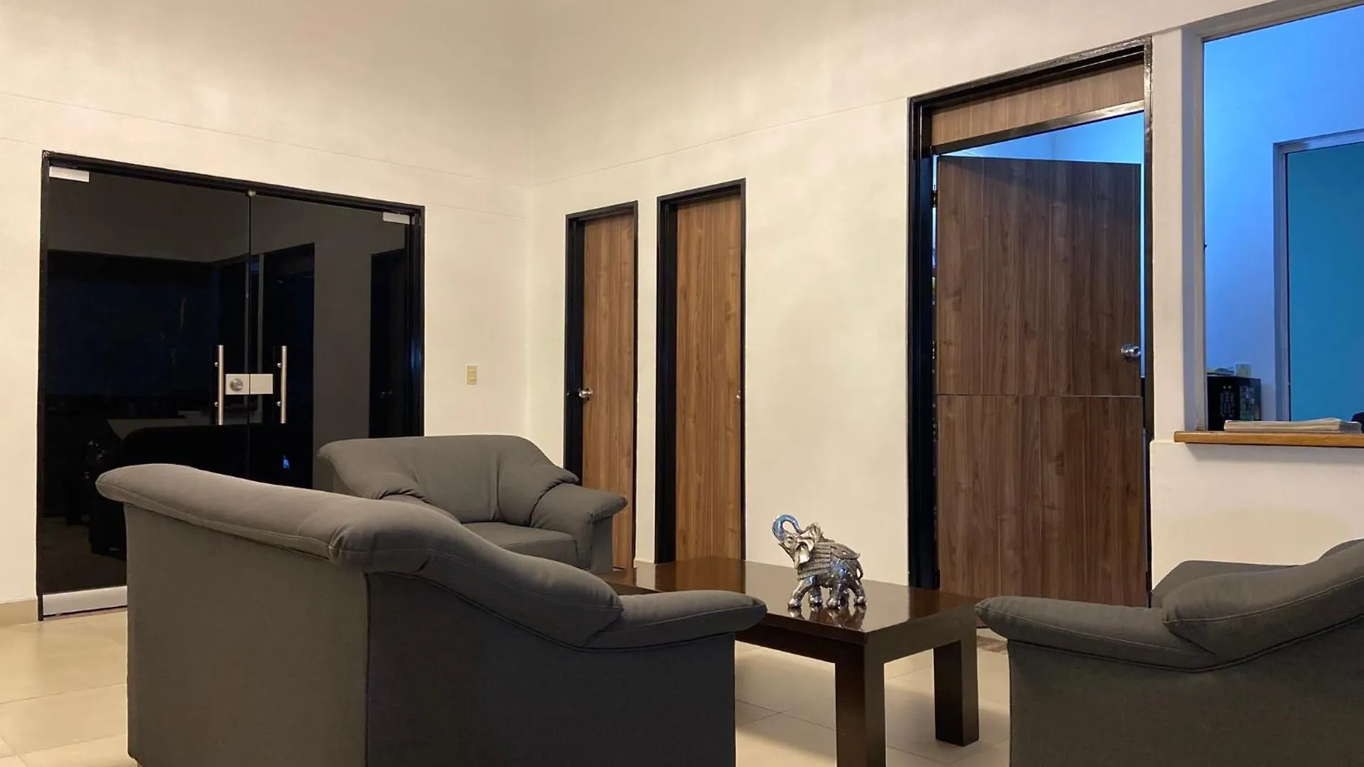 Jardines Conjunto Cerrado Apt De 2Alcobas Laurles Estadio Medellin 0*,